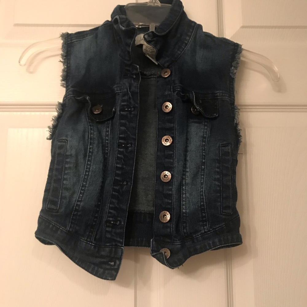 Jean Vest